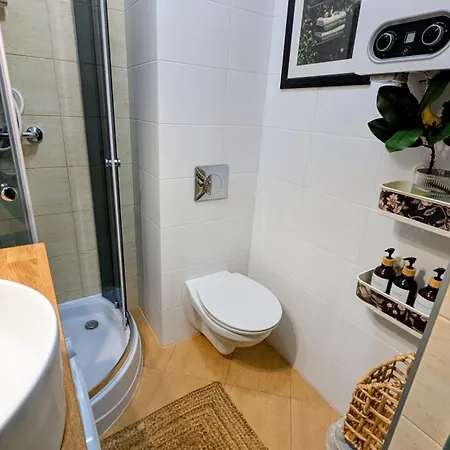 Old Ii With Parking غدانسك