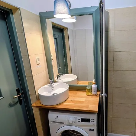 Old Ii With Parking شقة