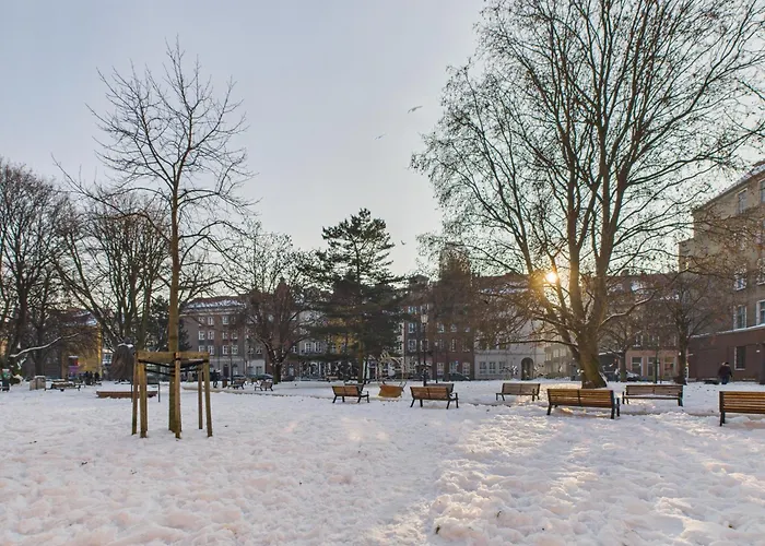 Old Ii With Parking アパート