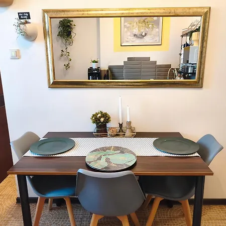 Old Ii With Parking 公寓