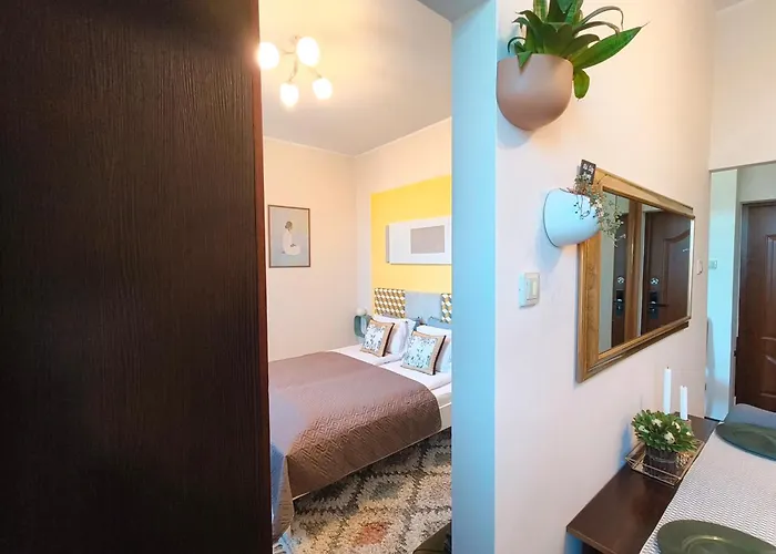 Old Ii With Parking 格但斯克